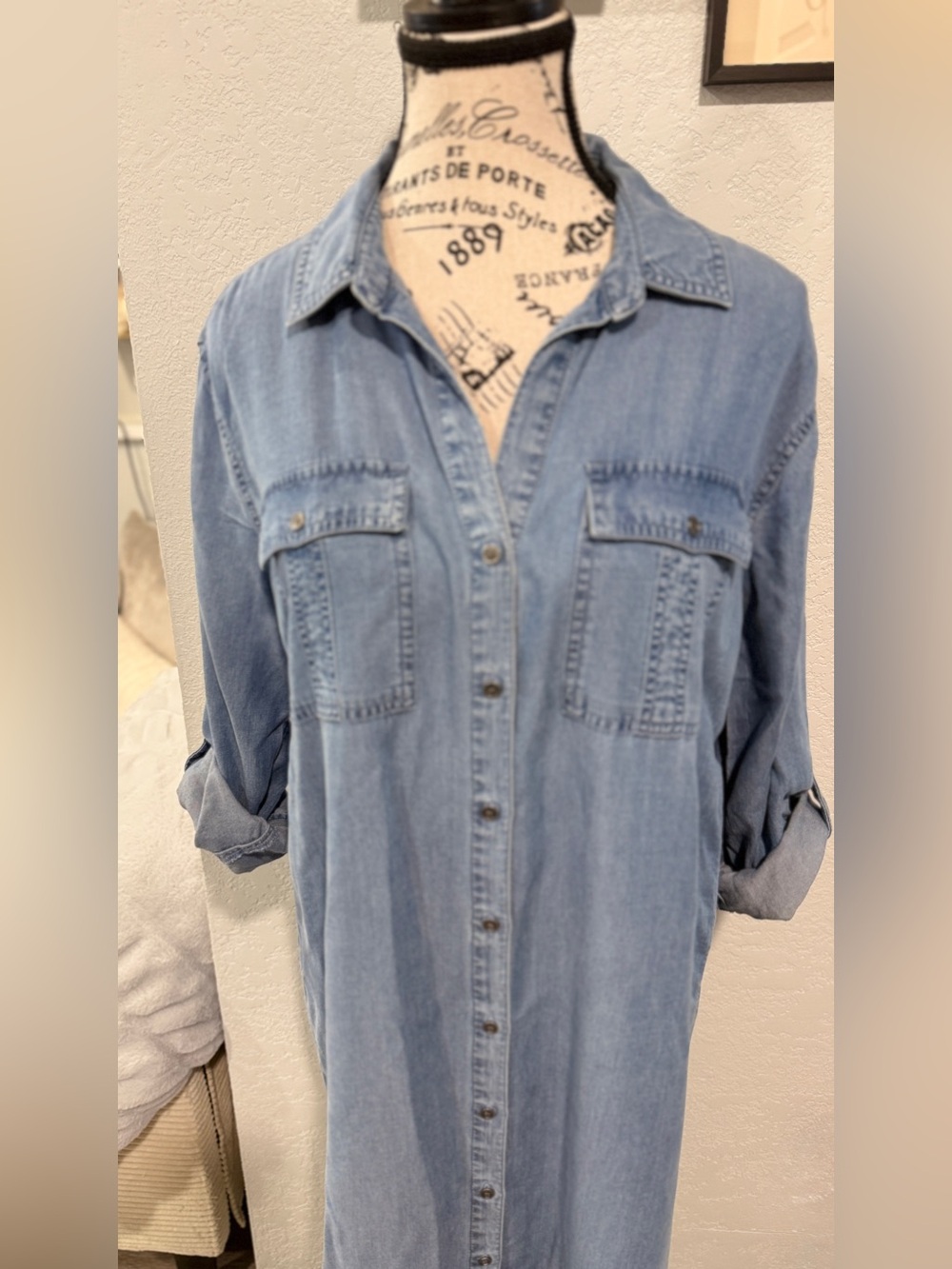 Westbound Chambray Shirt Dress Size Small NWOT Blue Button Front Roll Tab Sleeve - Picture 3 of 8